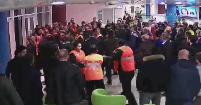 Gökhan Saral’a yapılan saldırı teşebbüsü kamerada