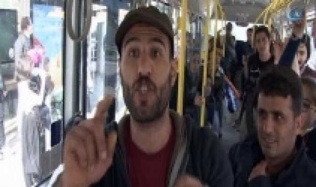 Halk otobüsünde '1 Mayıs' gerginliği