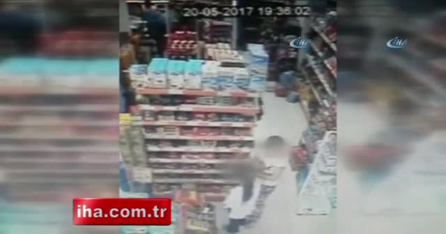 İzmir'de markette çocuk istismarı