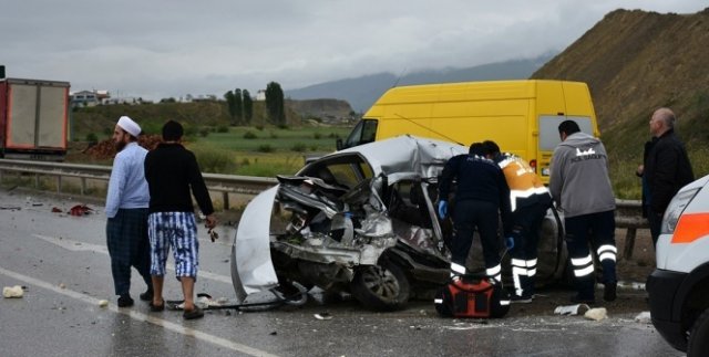 Kastamonu'da feci kaza! Otomobil takla attı: 3 ölü