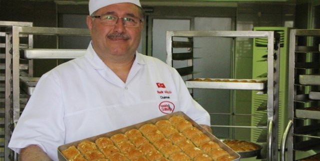 Nadir Güllü’den 'baklava yemeyin' diyen Canan Karatay'a sert tepki