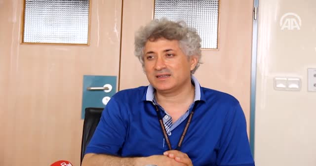 Özge bebek Prof. Özkan ile buluştu