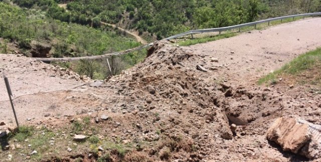 Tunceli’de menfeze tuzaklanan 500 kilo patlayıcı imha edildi