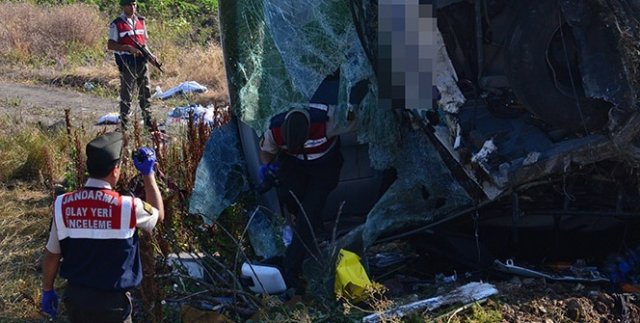 Balıkesir'de otobüs kazası 1 ölü 40'tan fazla yaralı