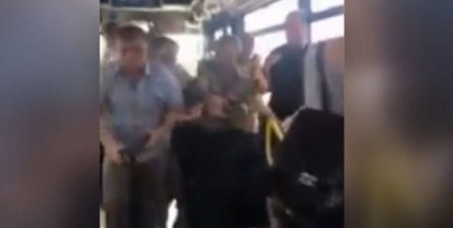 Tartıştığı metrobüs şoförüne böyle silah çekti