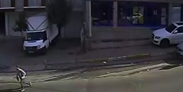 Bağcılar’da silahlı market soygunu