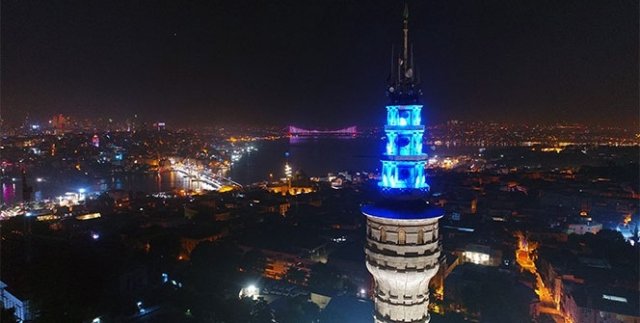 Beyazıt Kulesi, hava durumunu bildiriyor