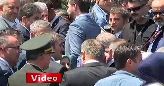 Cumhurbaşkanı Erdoğan ve Başbakan Yıldırım'dan 15 Temmuz Şehitliği’ne ziyaret