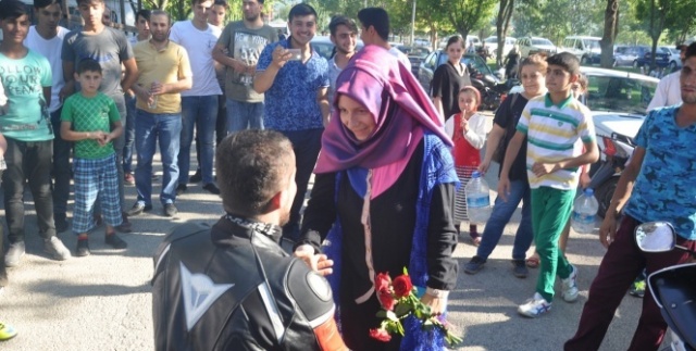 Evlilik teklifine kaza bile engel olamadı