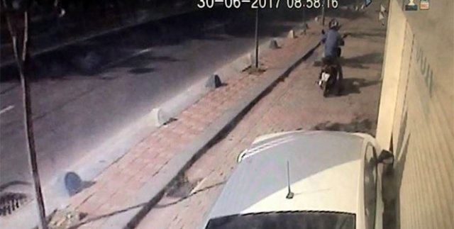 Kadının fendi kapkaççıyı yendi