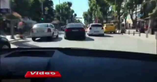 Trafik magandası vatandaşların canını hiçe saydı