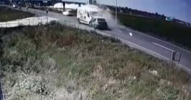 3 kişinin öldüğü feci kaza güvenlik kamerasında