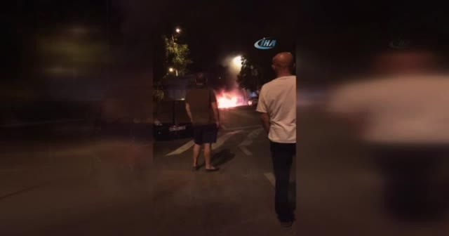 Beşiktaş'ta minibüs alev alev yandı!