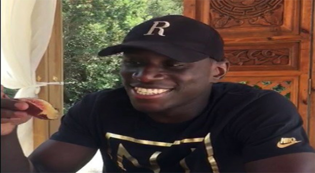 Demba Ba'dan Eskişehirspor tezahüratı