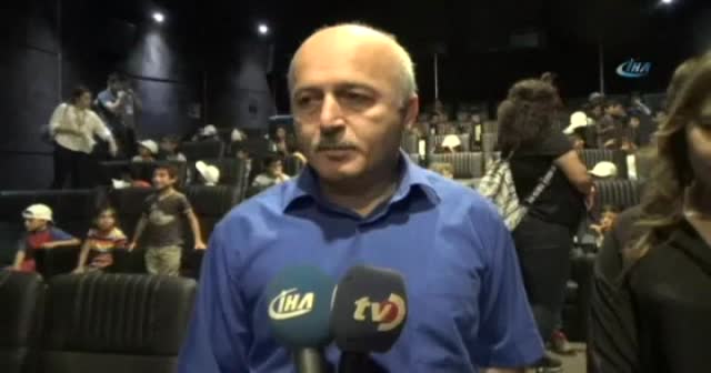 Mevsimlik işçilerin çocuklarına sinema sürprizi