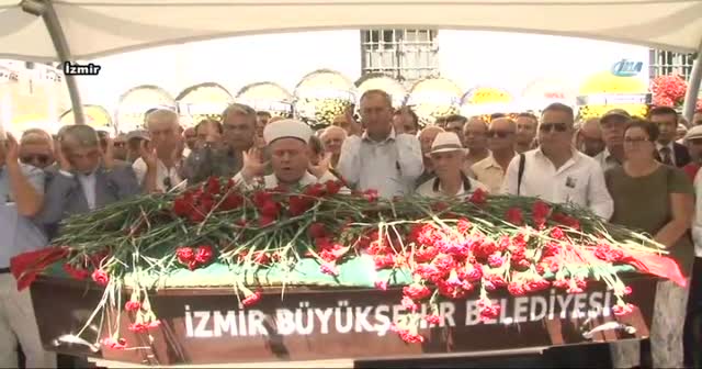 Muzaffer İzgü son yolculuğuna uğurlandı