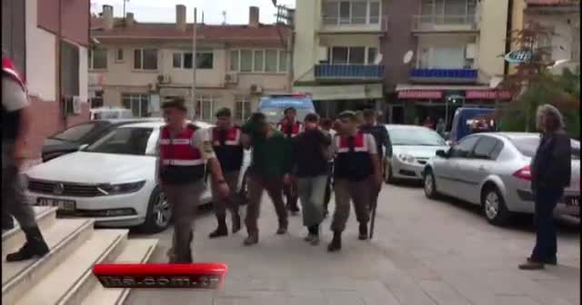 15 metrelik tünel kazmışlar: 13 defineci gözaltına alındı