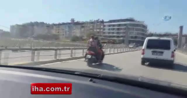 Aile boyu motosiklet yolculuğu
