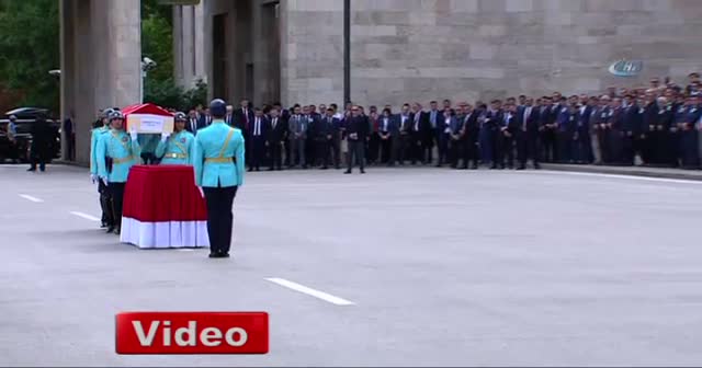 AK Parti Milletvekili için TBMM'de tören düzenlendi