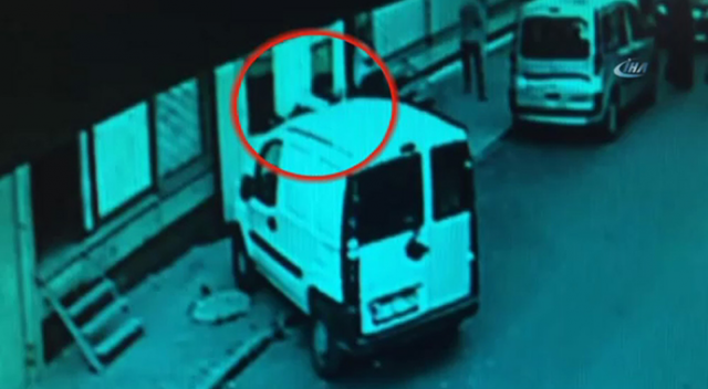 Bağcılar'da silahlı saldırı!
