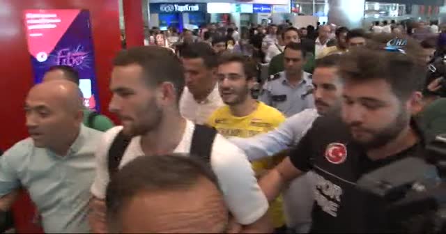 Fenerbahçe Başakşehir ne zaman, saat kaçta, şifresiz mi? Fener Başakşehir maçı Canlı