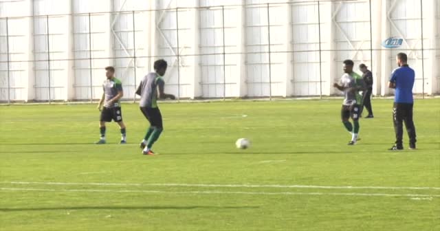 Konyaspor Vitoria Guimaraes hangi gün, saat kaçta, şifresiz mi? Konya Guimaraes TRT 1'de!