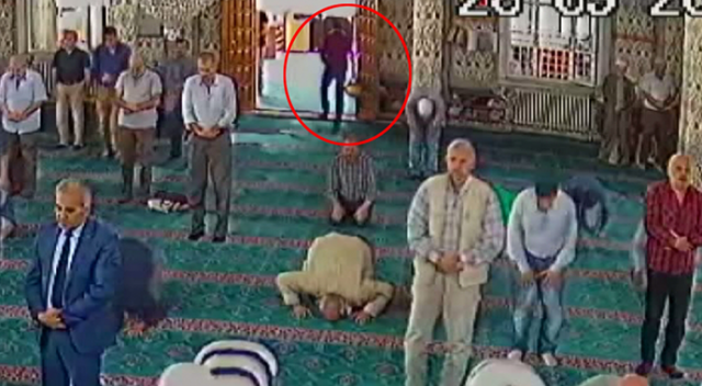 Önce namaz kıldı, sonra hırsızlık yaptı