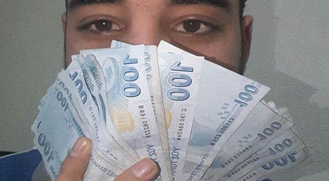 Suriyeli çocukları kiralayıp kazandıkları paralarla poz verdiler!