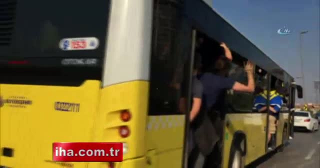 Fenerbahçe taraftarı belediye otobüsünün camlarını kırdı