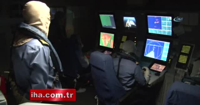 Mayın avlama gemileri düşmana korku salıyor