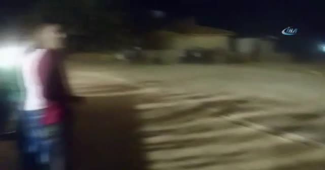Tanklar, köylülerin alkışları eşliğinde Suriye sınırında