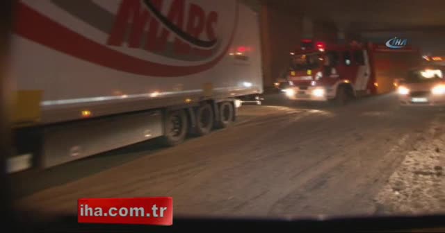Basın Ekspres yolunda feci kaza: 9 araç birbirine girdi