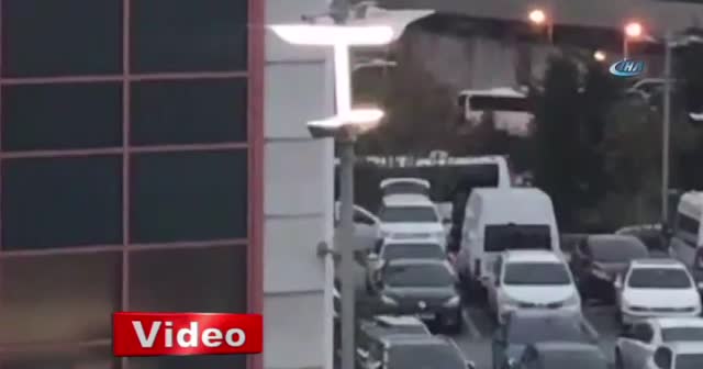 Bayrampaşa'da yakalanan teröristlerin keşif yaparken fotoğrafları ortaya çıktı