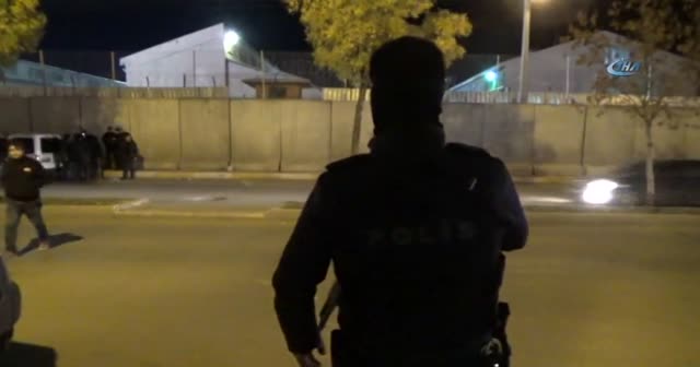 Diyarbakır’da cezaevine torpilli saldırı