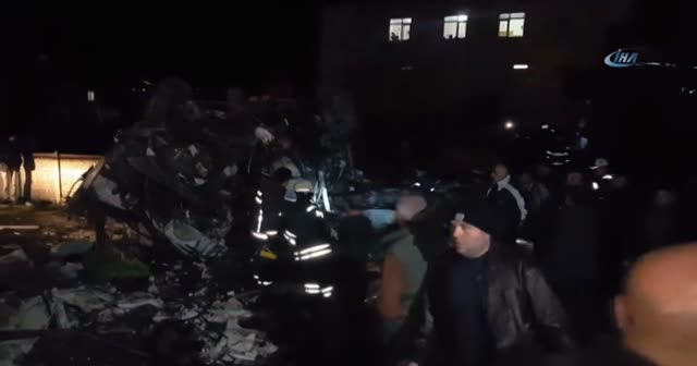 Düzce’de beton mikseri kahvehaneye daldı: Ölüler ve yaralılar var