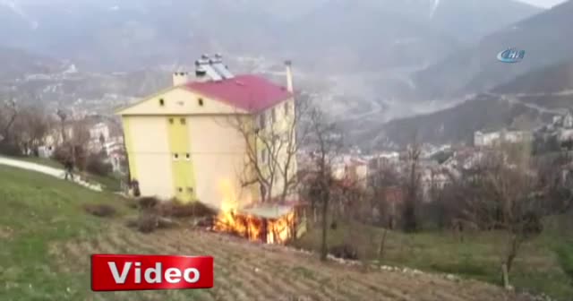 Artvin’de korkutan yangın