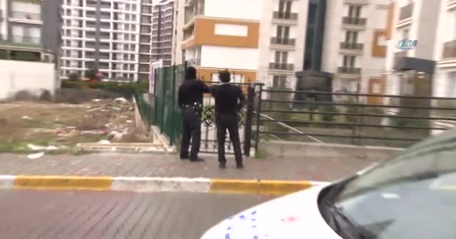 Beylikdüzü'nde lüks sitede iki kadın vuruldu