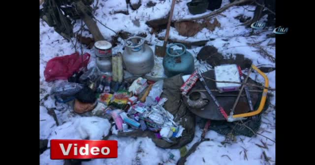 Bingöl'de 2 sığınak ve yaşam malzemeleri ele geçirildi