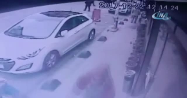 Bonzai etkisindeki sürücü dehşet saçtı