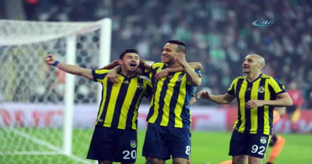 Bursaspor 0-1 Fenerbahçe maçı ÖZET İZLE ve golleri (Fener Bursa Maçı Kaç Kaç Bitti)