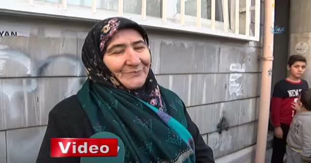 Fatih'te apartmanda yangın! 1 kişi hayatını kaybetti