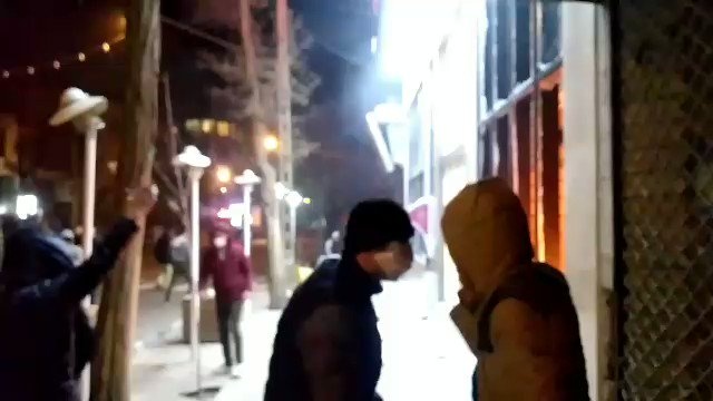 İran'da bankalara saldırı