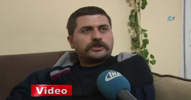 Kokoreç yemek istedi, üzerine trafik lambası devrildi