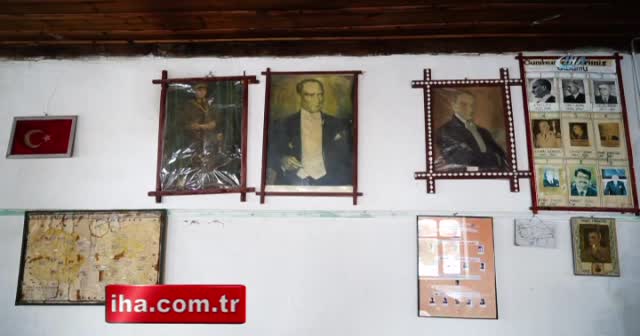 Köy okulunda çıkartılan el yazması ilk gazete bulundu