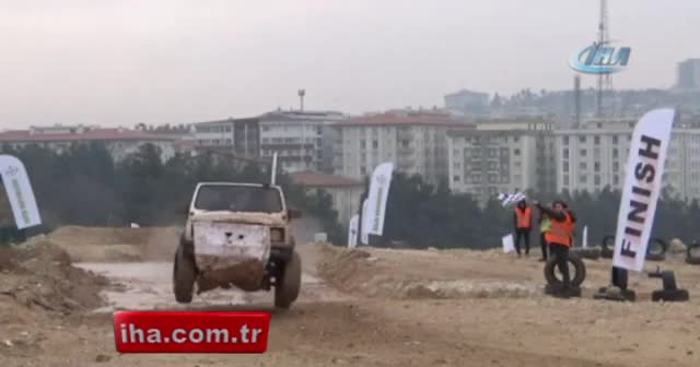 Off-Road yarışları nefes kesti