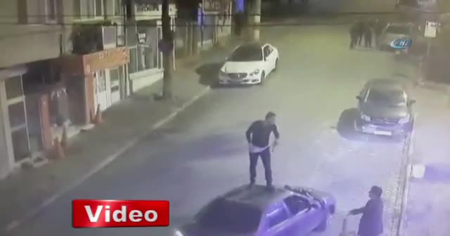 Satırlı genci emniyet müdürü etkisiz hale getirdi