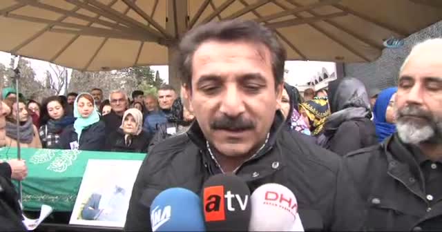 Ünlü söz yazarı son yolculuğuna uğurlandı görseli