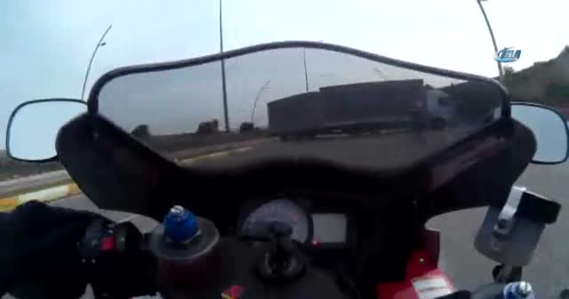2 motosikletli bu kazada hayatını kaybetti