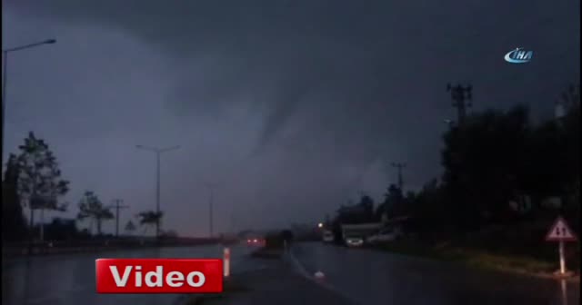 Alanya'da hortum korkuttu