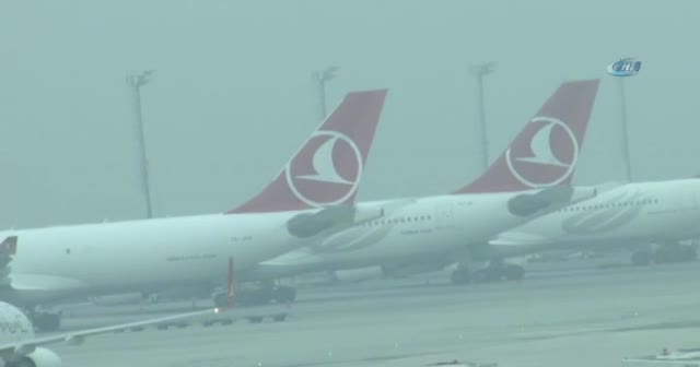Atatürk Havalimanı’ndan sis manzaraları